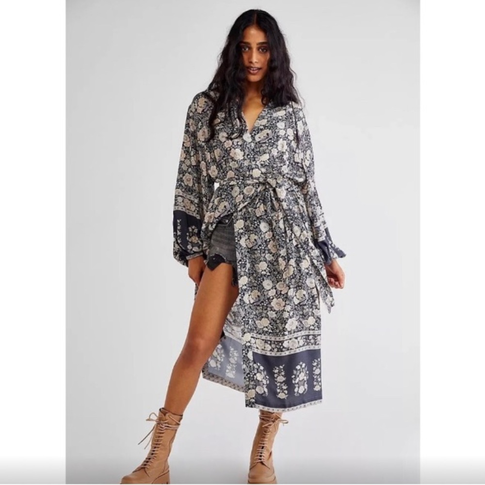 Spell Juniper Duster Charcoal medium large NWT